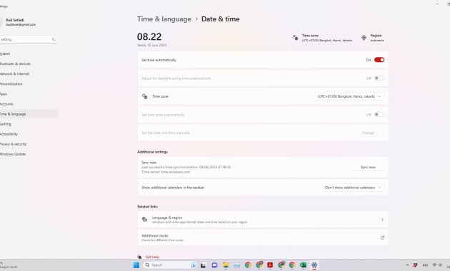 Mengatur Tanggal dan Waktu dari Jendela Control Panel